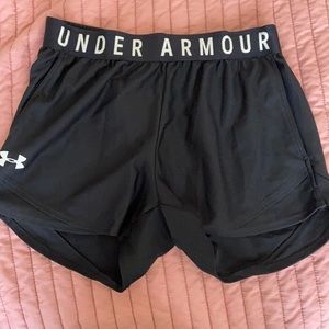 UNDER ARMOUR SHORTS